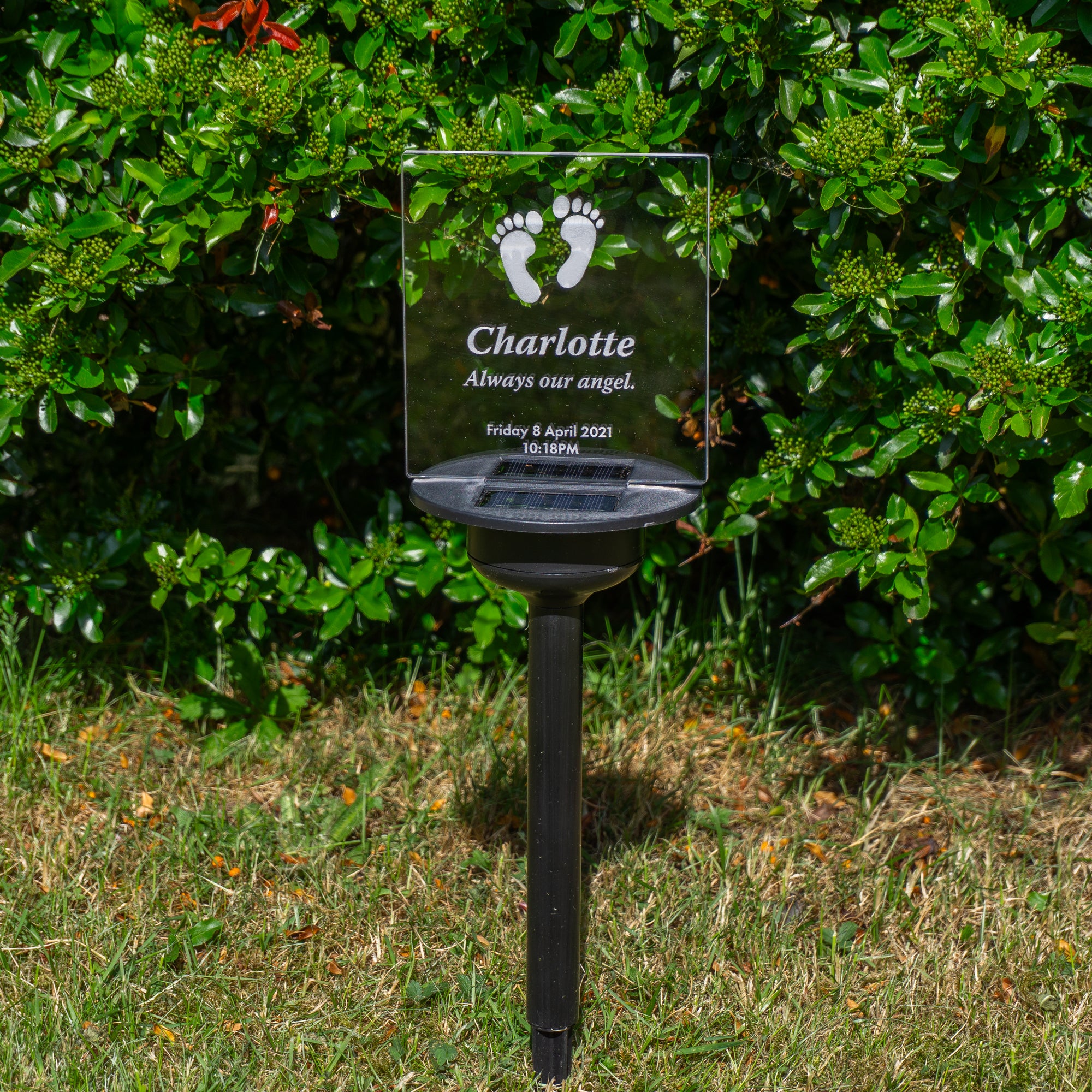 Child bereavement sympathy gift. Personalised light up LED solar powered cemetery graveside marker. Custom name remembrance plaque