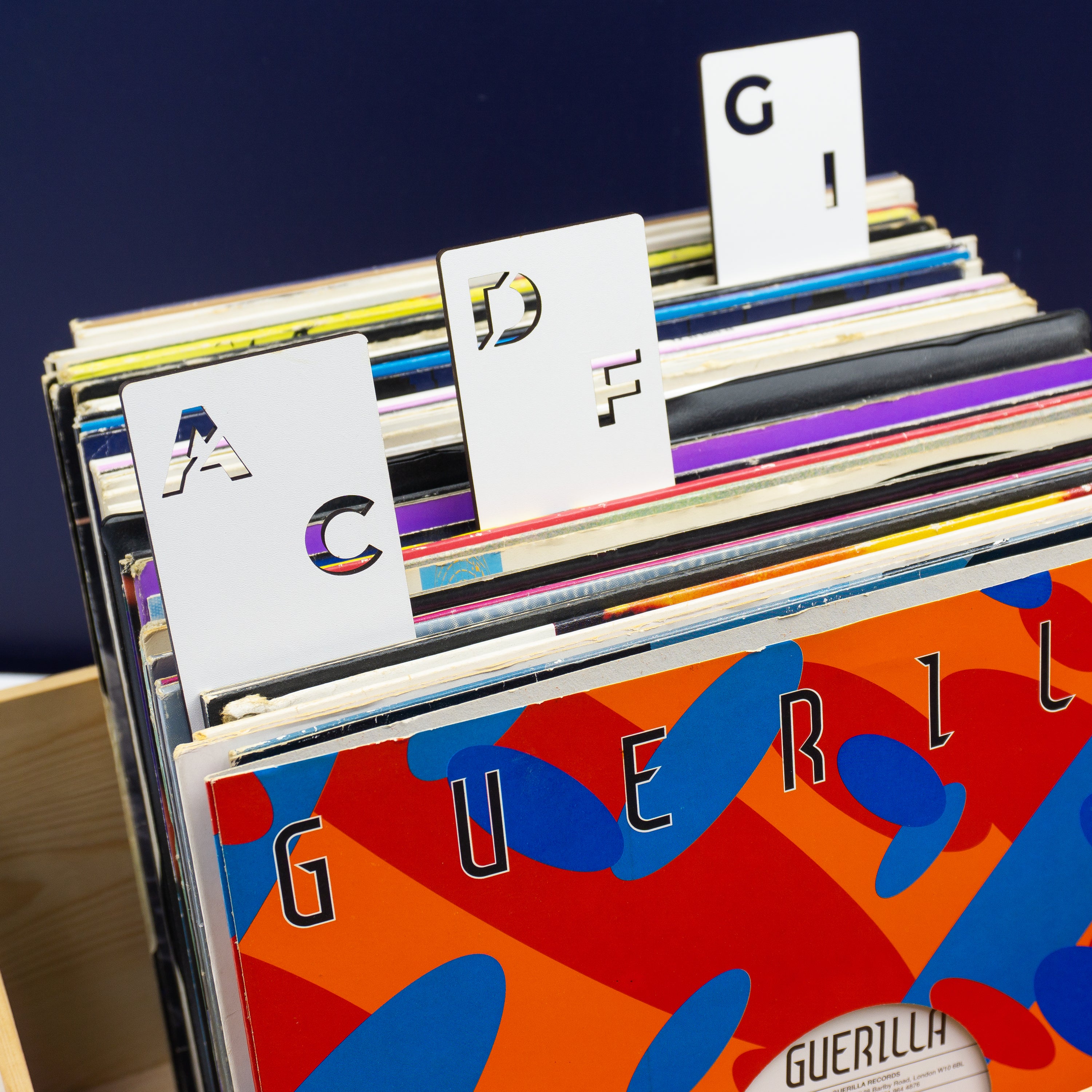 Alphabetical A to Z dividers. Abridged small letter indexed set