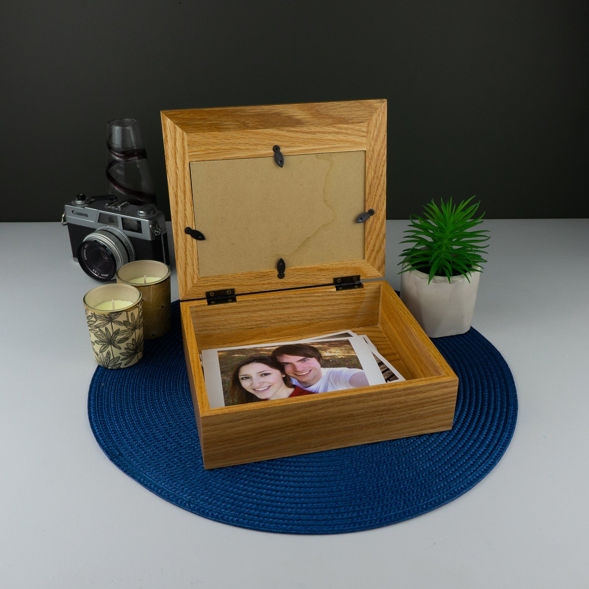 Oak photo memory box for couples