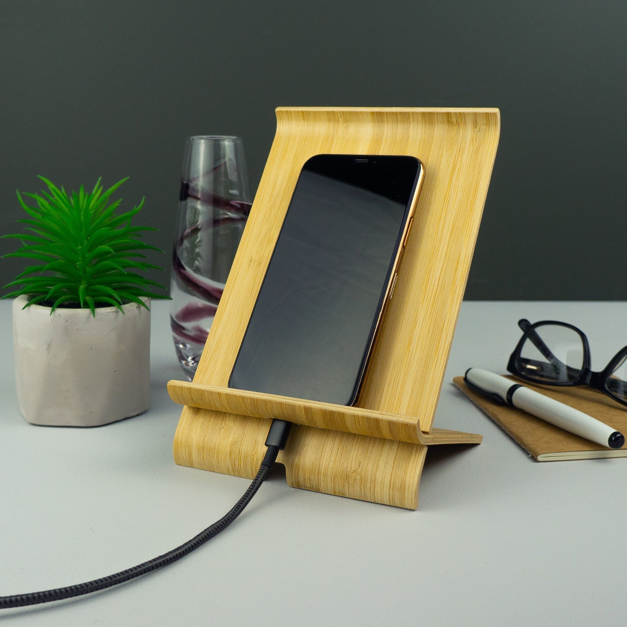 Personalised stag head phone cradle