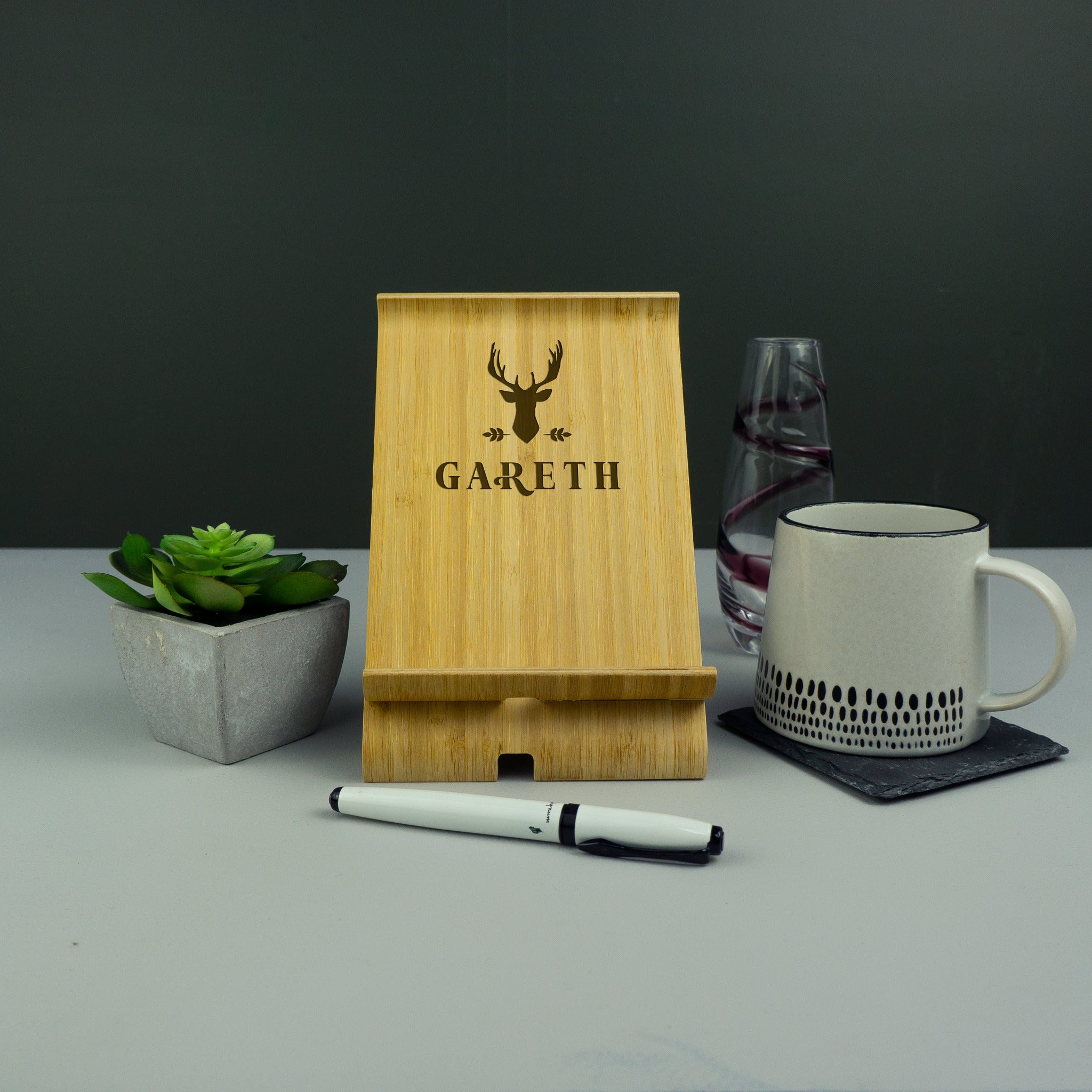 Personalised stag head phone cradle