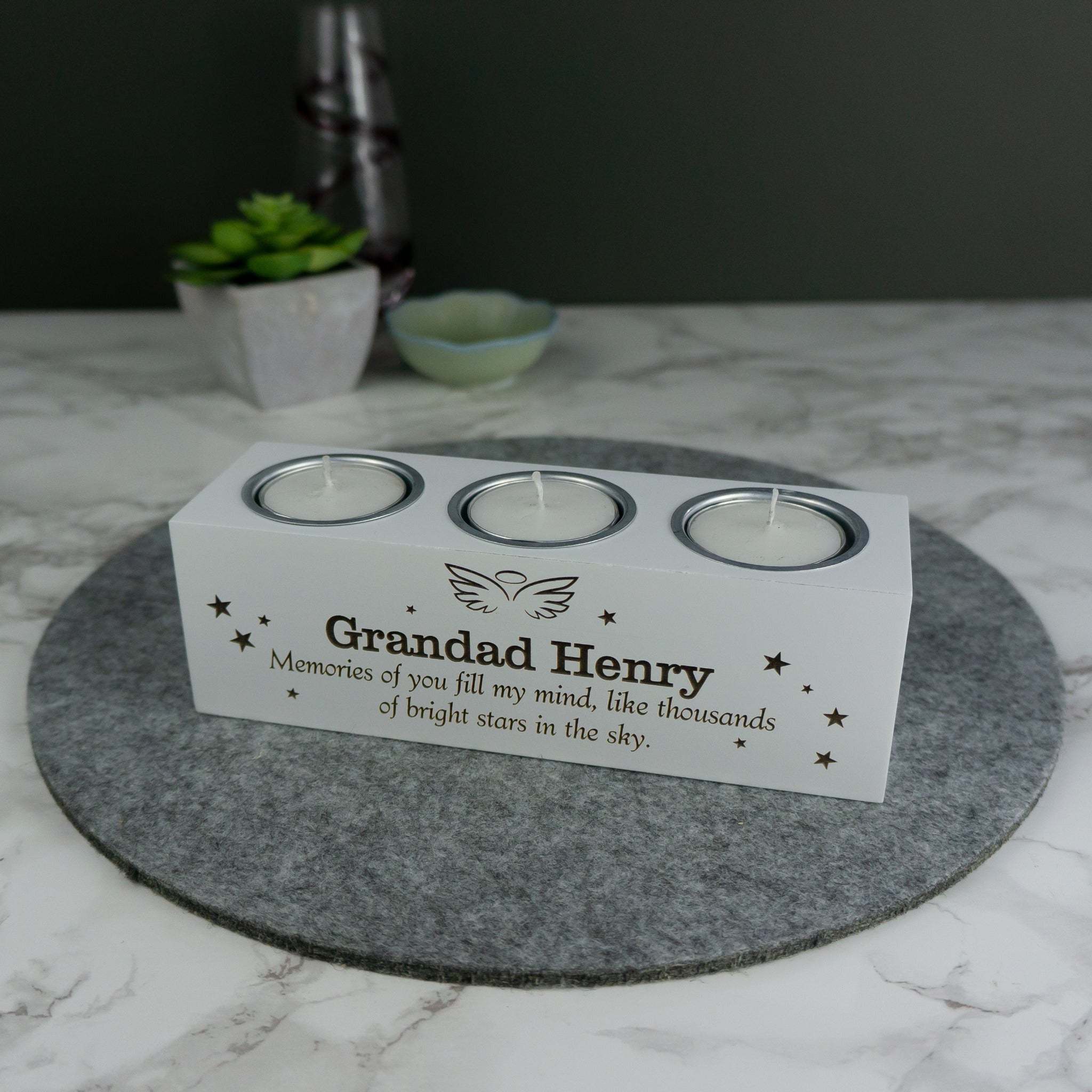 Remembrance tea light candle holder