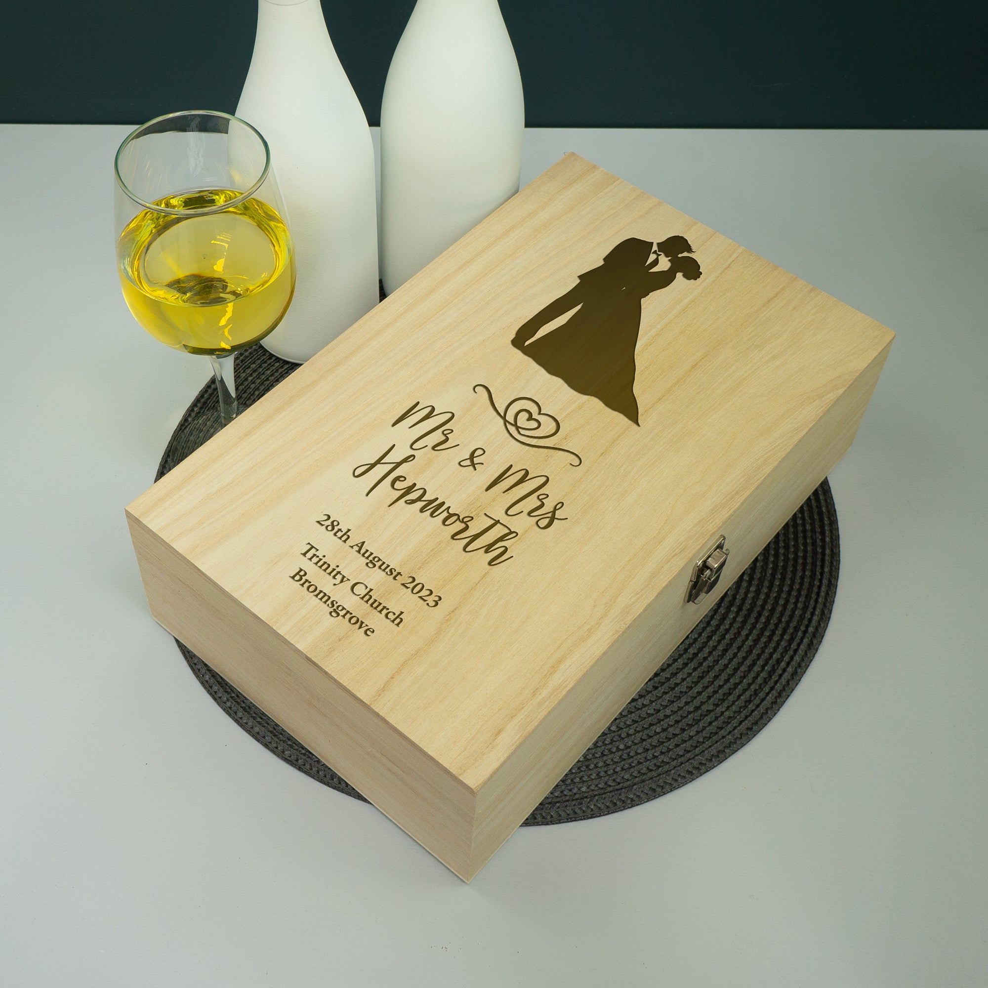 Personalised Mr and Mrs wedding twin wine bottle gifting box