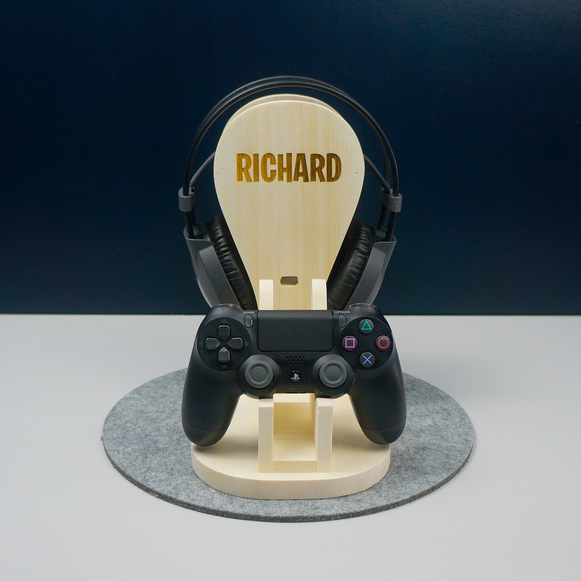 Gaming headphone and controller stand