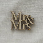 Rustic Mr & Mrs wedding table confetti